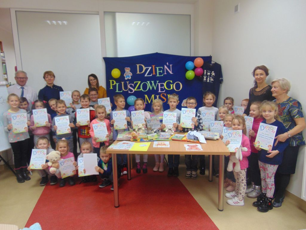 wiatowy Dzie Pluszowego Misia w Gminnej Bibliotece Publicznej w Rzgowie