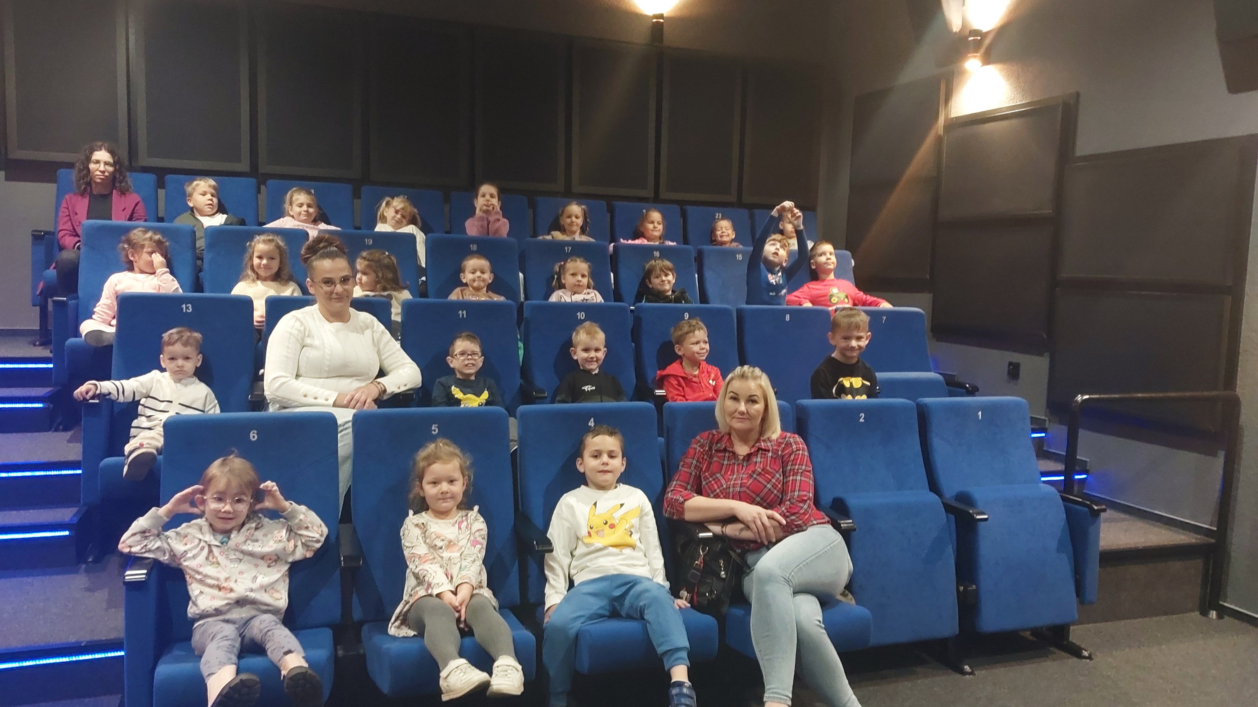 Poznajemy bibliotek�